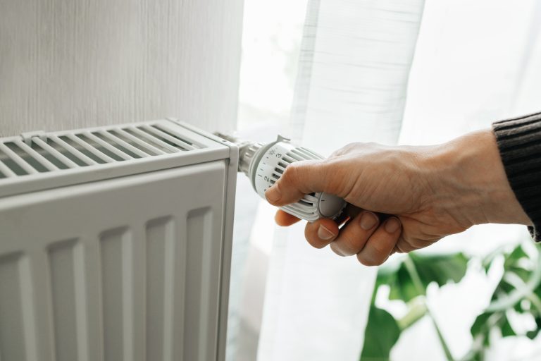 Sostituzione valvole termosifoni Anfo